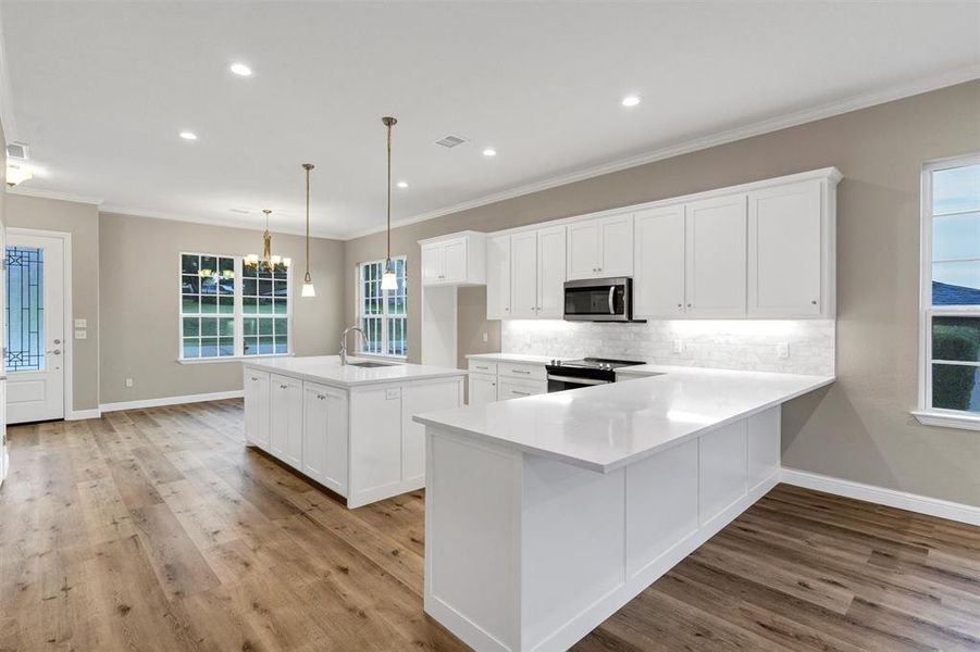 Furnished interior view inside a new home in , Granbury (Image 5). Furnished interior view inside a new home in , Granbury (Image 5).