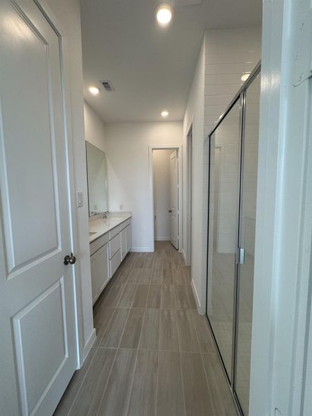 Photos are not of actual home.  They are a representative of a home of the same floorplan.