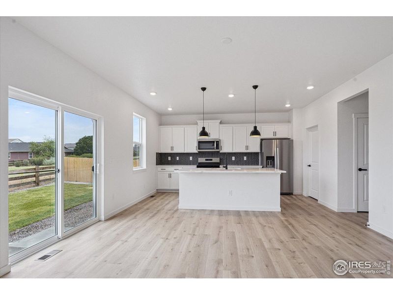 Spacious, unfurnished interior of a new home in Hansen Farm, Fort Collins (Image 17).