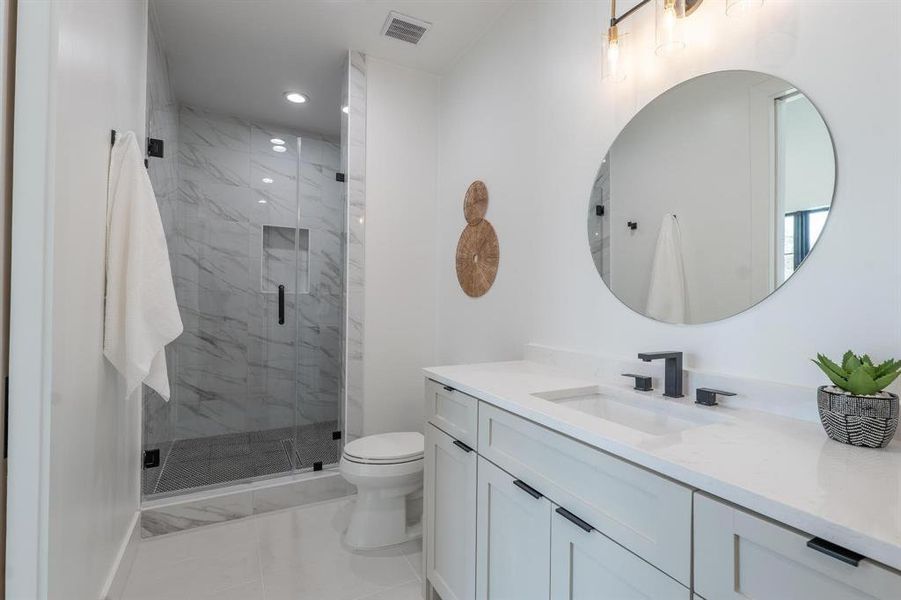 Furnished interior view inside a new home in , Dallas (Image 17). Furnished interior view inside a new home in , Dallas (Image 17).