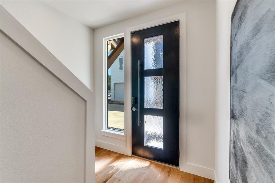 Spacious, unfurnished interior of a new home in , Farmers Branch (Image 16).