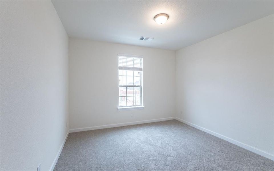 Spacious, unfurnished interior of a new home in Sonoma Verde, Rockwall (Image 17).