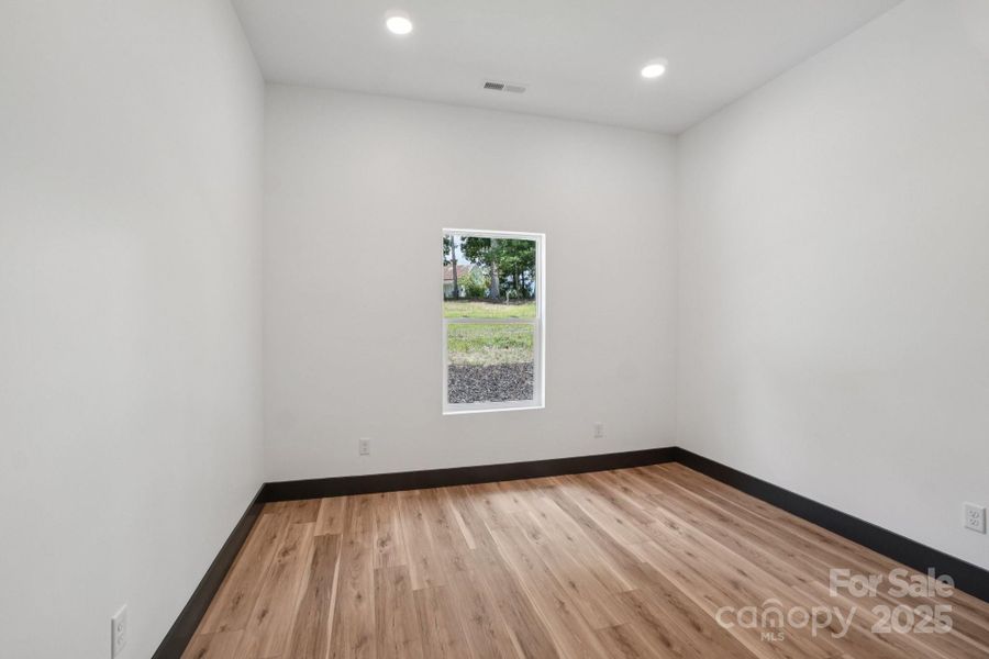 Spacious, unfurnished interior of a new home in , Hendersonville (Image 18).