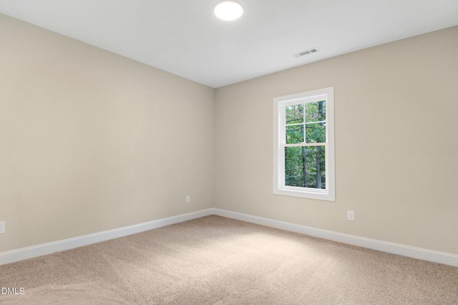 33-652 Shawnee Dr-33