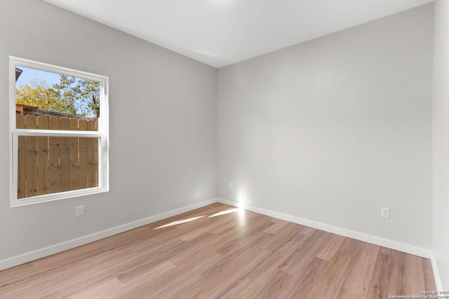Spacious, unfurnished interior of a new home in , San Antonio (Image 9).