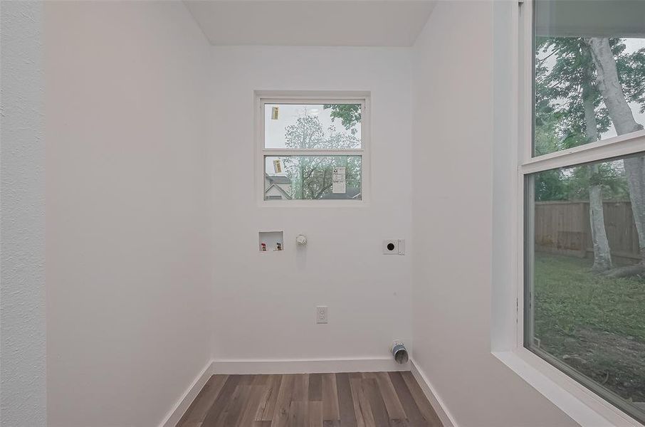 Spacious, unfurnished interior of a new home in , Houston (Image 20).