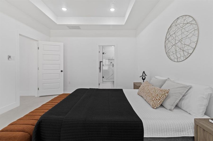 Furnished interior view inside a new home in , Fort Worth (Image 12).