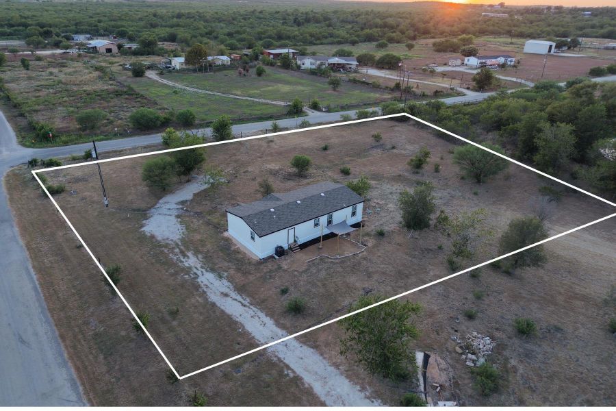 Image 22 of a home in .