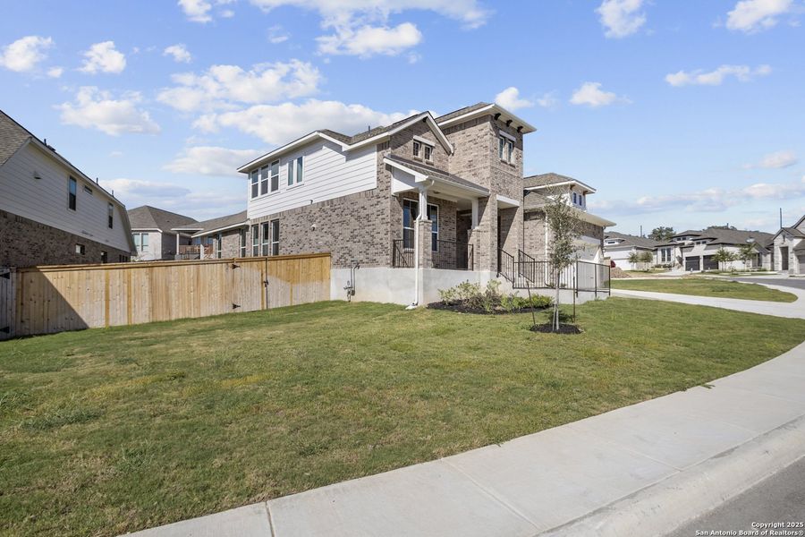Image 35 of a home in Ladera. Image 35 of a home in Ladera.