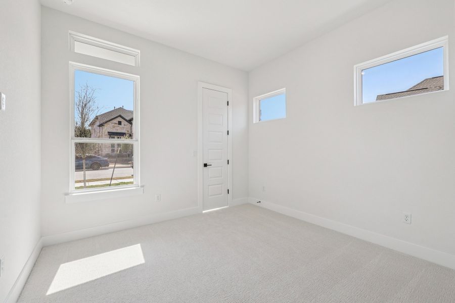 17 web or mls Robin Trail S1302 017