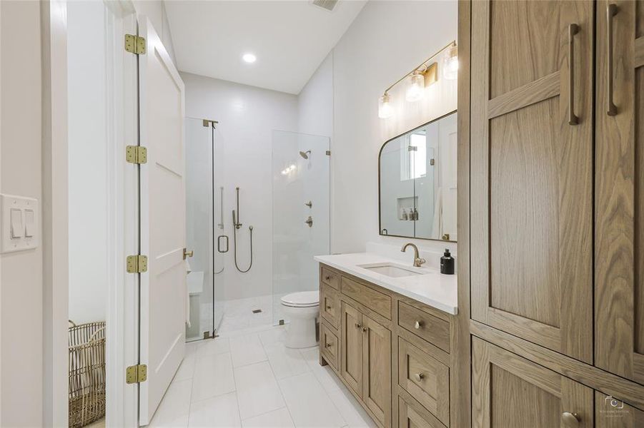 Furnished interior view inside a new home in , Fairview (Image 36).