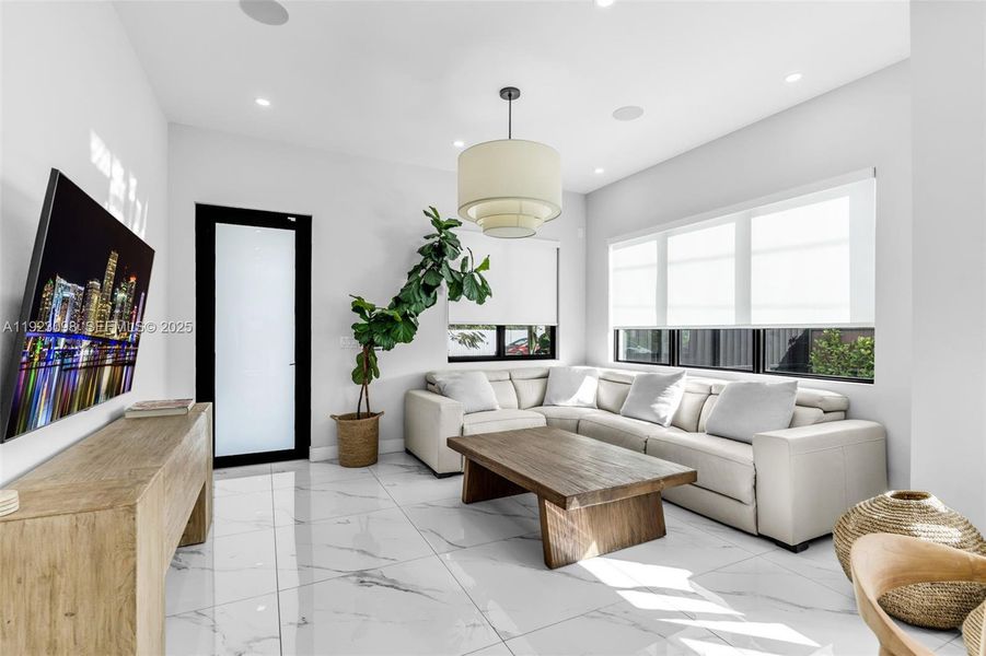 Furnished interior view inside a new home in , Hialeah (Image 10).
