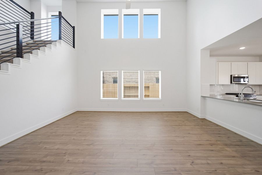 Spacious, unfurnished interior of a new home in Bay Creek, Baytown (Image 19).
