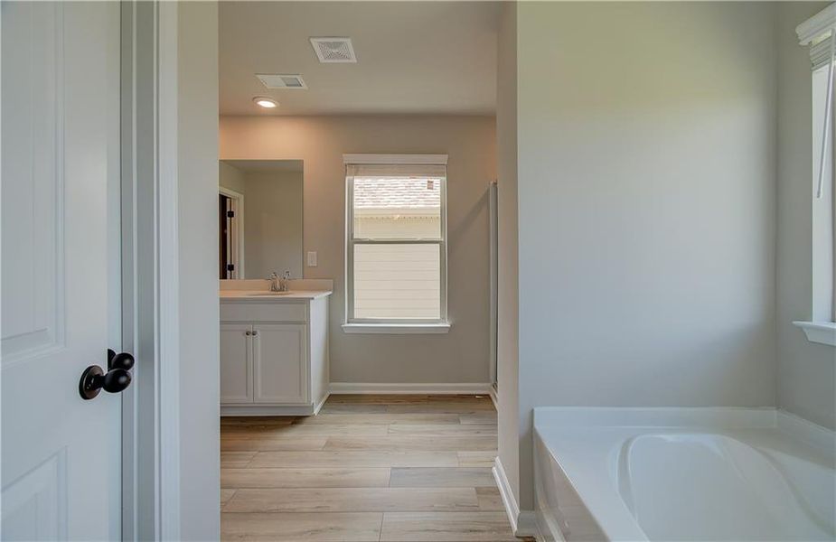 Spacious, unfurnished interior of a new home in Towne Center, Hampton (Image 23). Spacious, unfurnished interior of a new home in Towne Center, Hampton (Image 23).