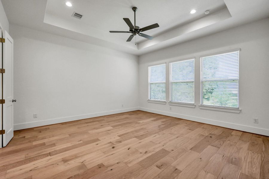 Spacious, unfurnished interior of a new home in The Cedars, Plantersville (Image 24).