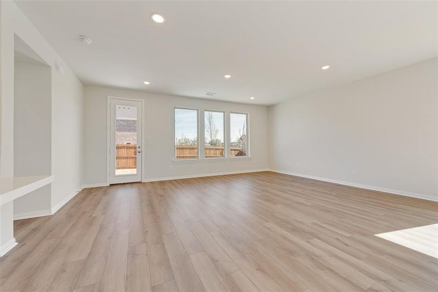 Spacious, unfurnished interior of a new home in Walden Pond, Forney (Image 9). Spacious, unfurnished interior of a new home in Walden Pond, Forney (Image 9).
