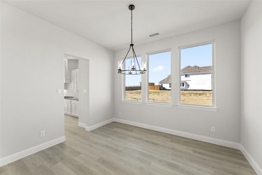 Spacious, unfurnished interior of a new home in Nelson Lake Estates, Rockwall (Image 17). Spacious, unfurnished interior of a new home in Nelson Lake Estates, Rockwall (Image 17).