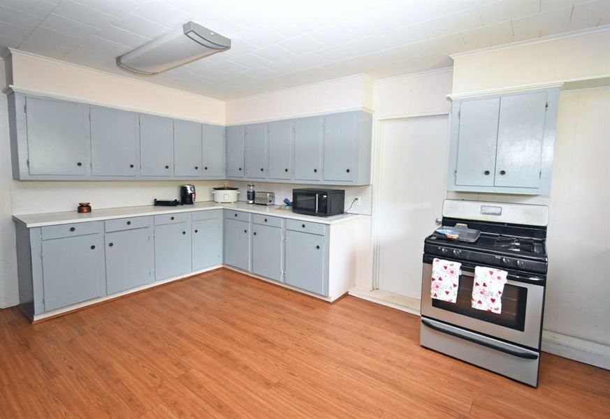 Furnished interior view inside a new home in , Quitman (Image 14). Furnished interior view inside a new home in , Quitman (Image 14).