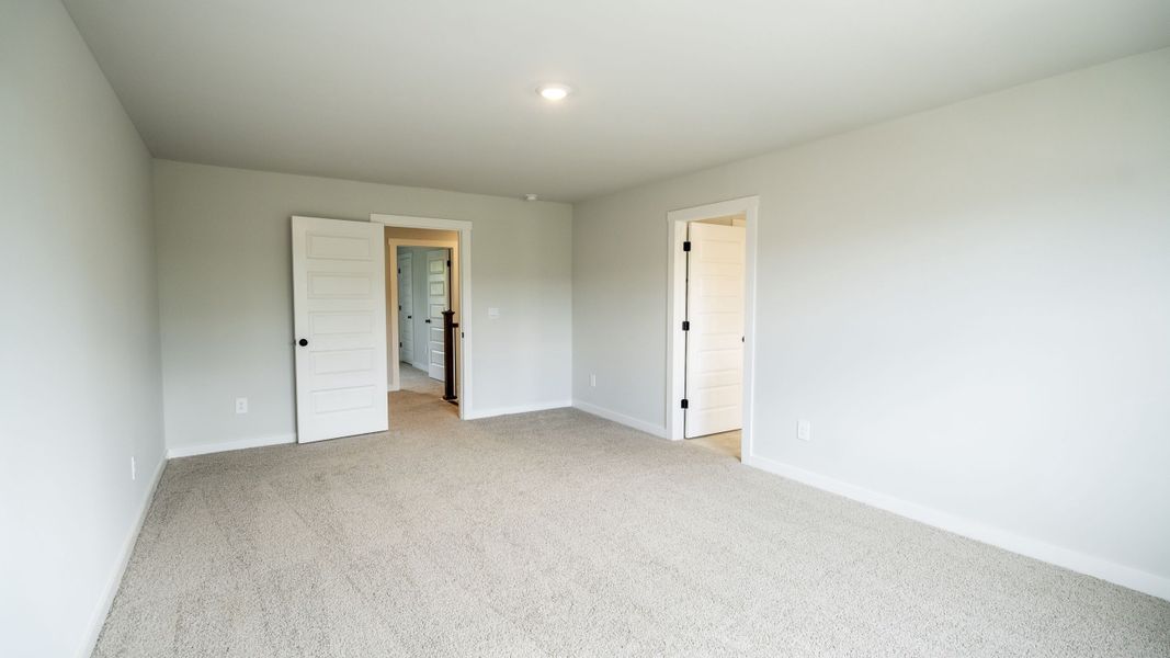 Spacious, unfurnished interior of a new home in Pottsview, Smyrna (Image 25).