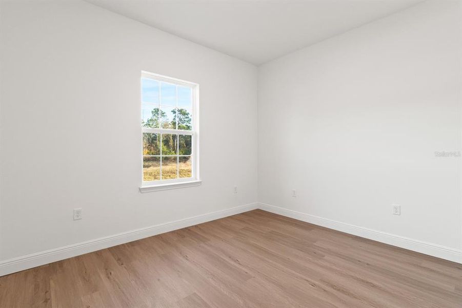 Spacious, unfurnished interior of a new home in , Ocala (Image 12).