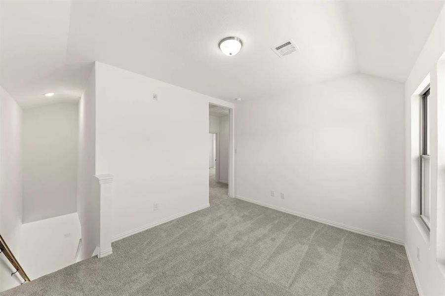 Spacious, unfurnished interior of a new home in Devonshire 40s, Forney (Image 21).