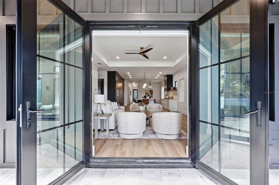 Exterior details and patio area of a home in , Tampa (Image 37).