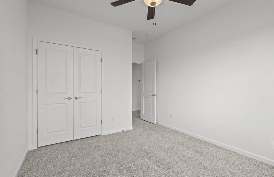 Spacious, unfurnished interior of a new home in Alston Park, Greenville (Image 17).