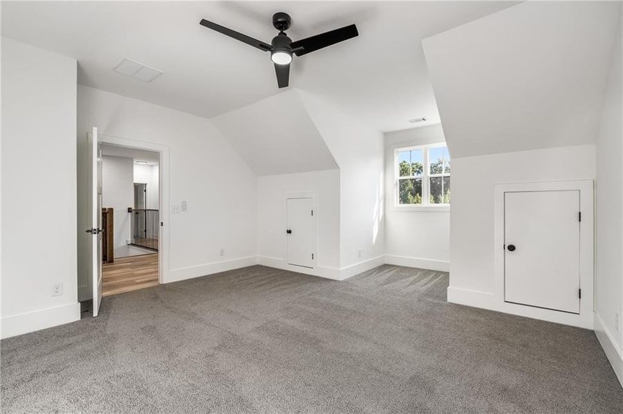 Spacious, unfurnished interior of a new home in , Jefferson (Image 21).