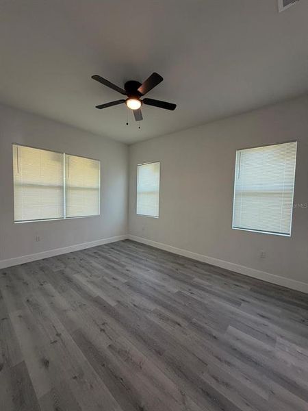 Spacious, unfurnished interior of a new home in , Rotonda West (Image 22).