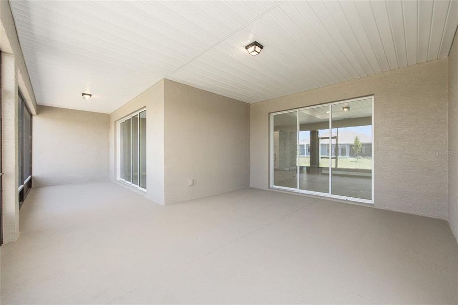 Exterior details and patio area of a home in , Ocala (Image 20).