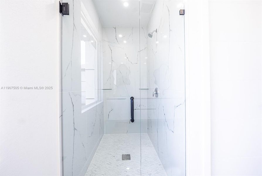 Image 25 of a home in .