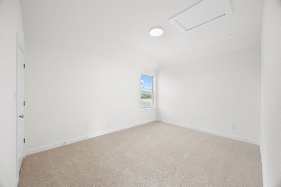 Spacious, unfurnished interior of a new home in Prairie Winds, Hutto (Image 30).