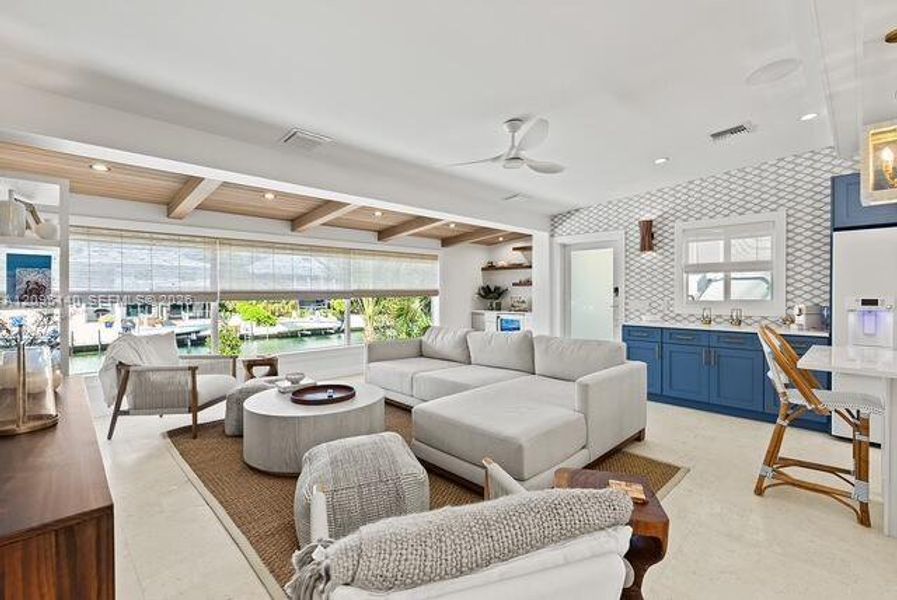 Community amenities in , Islamorada, Village of Islands (Image 60).