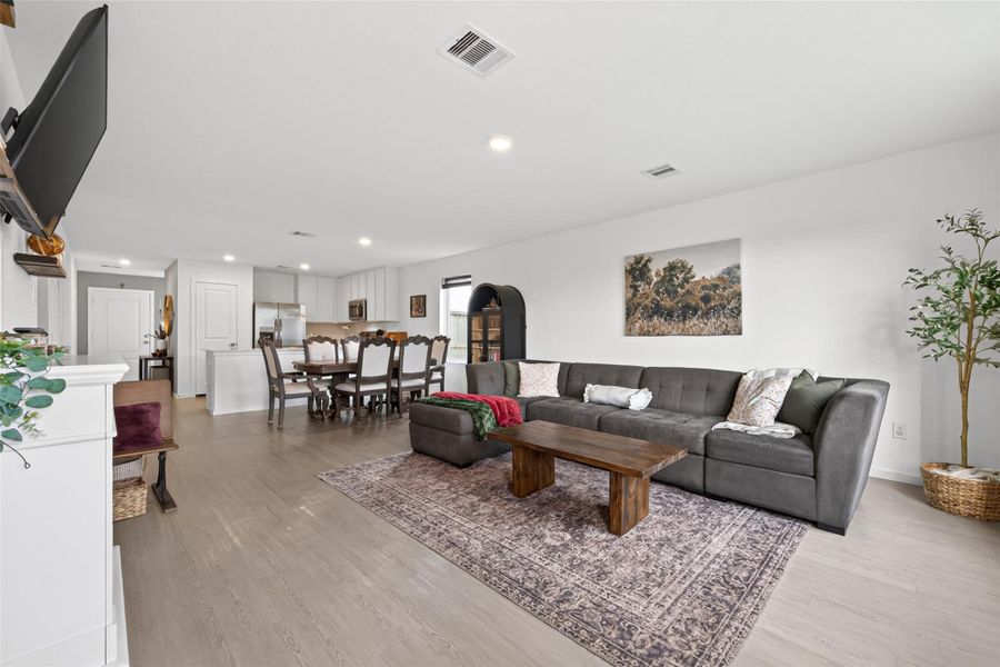 Furnished interior view inside a new home in Anniston, Katy (Image 35).