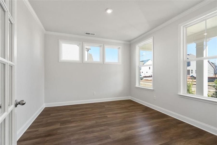 Spacious, unfurnished interior of a new home in Wehunt Meadows, Hoschton (Image 100).