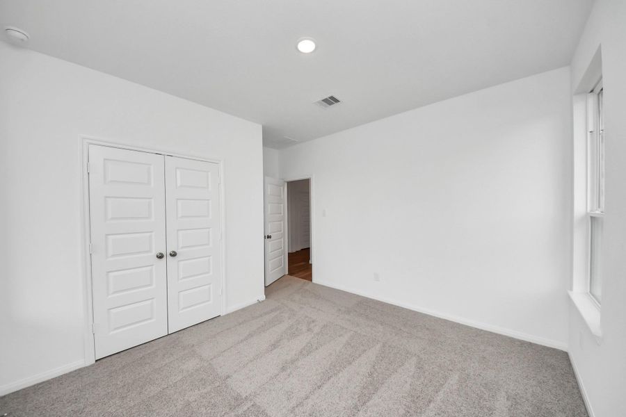 Spacious, unfurnished interior of a new home in 50' Traditional Homes at Elyson, Katy (Image 16). Spacious, unfurnished interior of a new home in 50' Traditional Homes at Elyson, Katy (Image 16).