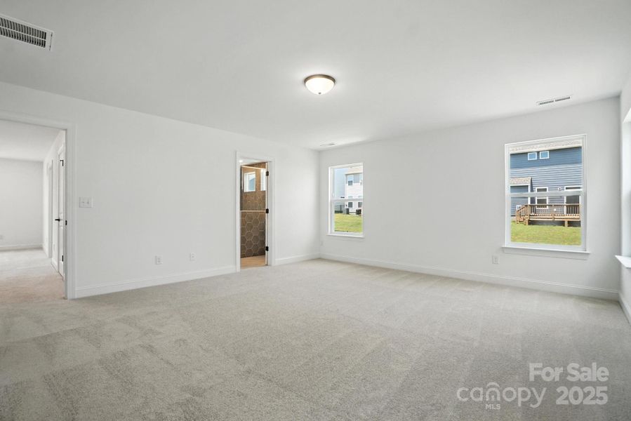 Spacious, unfurnished interior of a new home in Summerlin, Mooresville (Image 35). Spacious, unfurnished interior of a new home in Summerlin, Mooresville (Image 35).