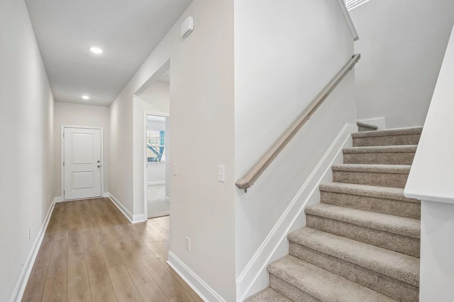 Spacious, unfurnished interior of a new home in Cades Bluff, Lebanon (Image 18).