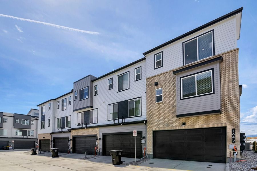 New Home in Broomfield, CO.  - Slide 4