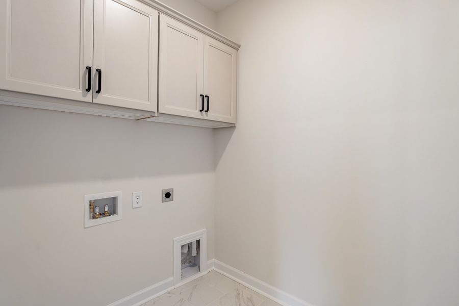 Spacious, unfurnished interior of a new home in Landing at Pine Lake, Anderson (Image 29).