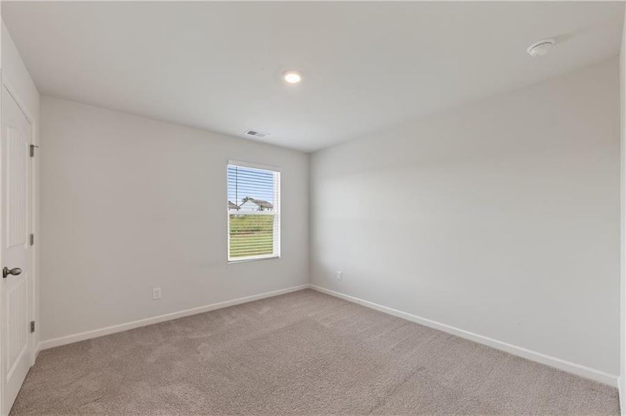 Spacious, unfurnished interior of a new home in Glen at Kensington, Lithia Springs (Image 20). Spacious, unfurnished interior of a new home in Glen at Kensington, Lithia Springs (Image 20).