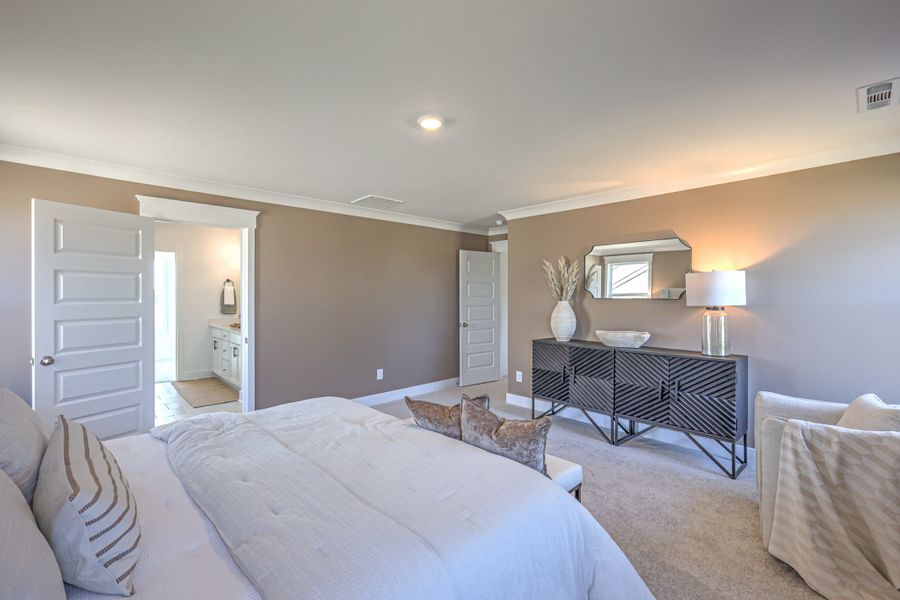 *Photo of model home. Selections and finishes may vary.