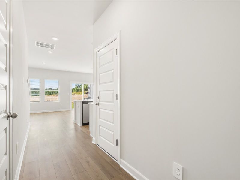 Spacious, unfurnished interior of a new home in Valentine Townes, Greer (Image 9).