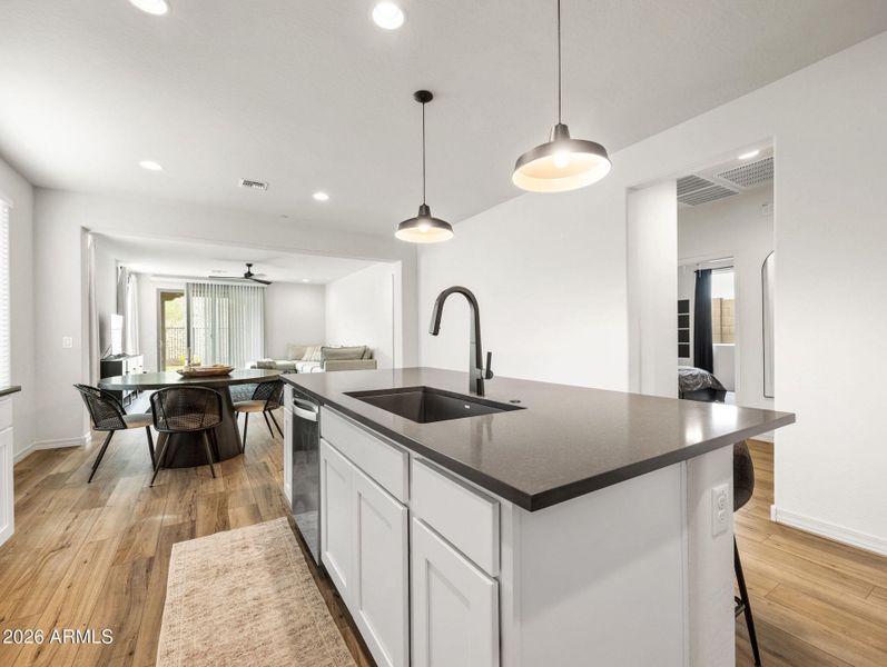 12-web-or-mls-13527 W Cassia Trail-12