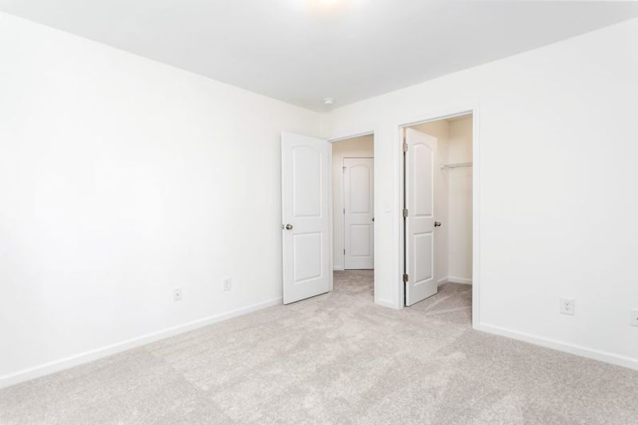 Spacious, unfurnished interior of a new home in Avondale, Greensboro (Image 40). Spacious, unfurnished interior of a new home in Avondale, Greensboro (Image 40).