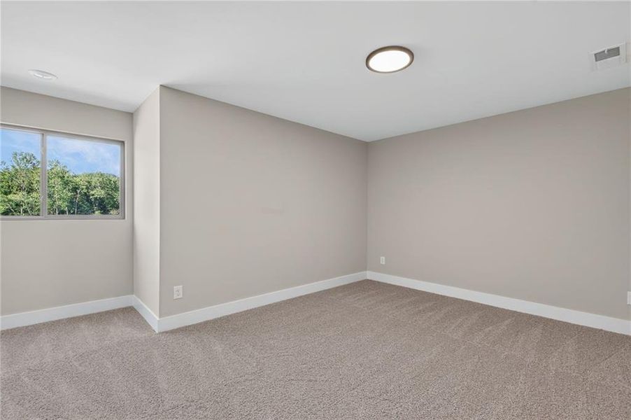 Spacious, unfurnished interior of a new home in , Dawsonville (Image 18).