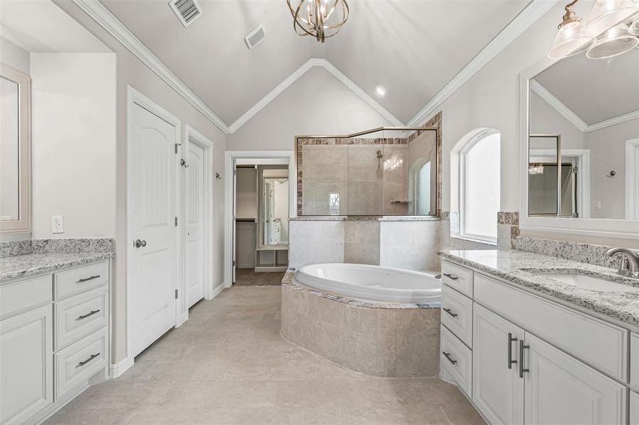 Furnished interior view inside a new home in Pecan Plantation, Granbury (Image 18).