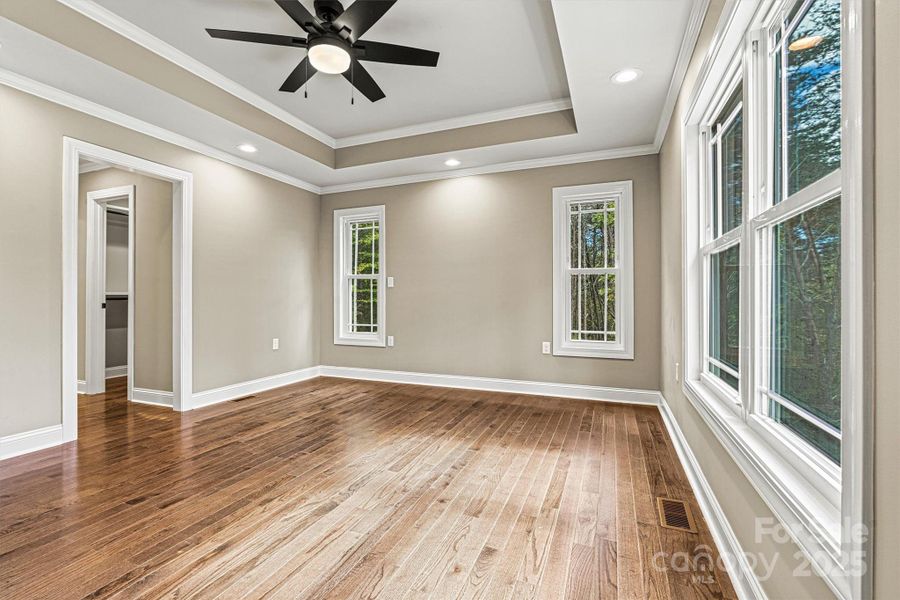 Primary Bedroom/Private Bath Entry View Primary Bedroom/Private Bath Entry View