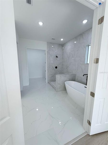 Furnished interior view inside a new home in , Port Charlotte (Image 10).