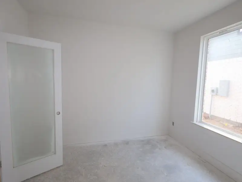 Spacious, unfurnished interior of a new home in Sorella, Tomball (Image 5). Spacious, unfurnished interior of a new home in Sorella, Tomball (Image 5).